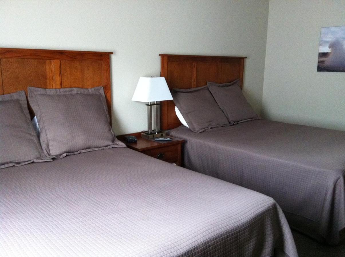 Pleasant Night Inn- Carthage Ny Bagian luar foto